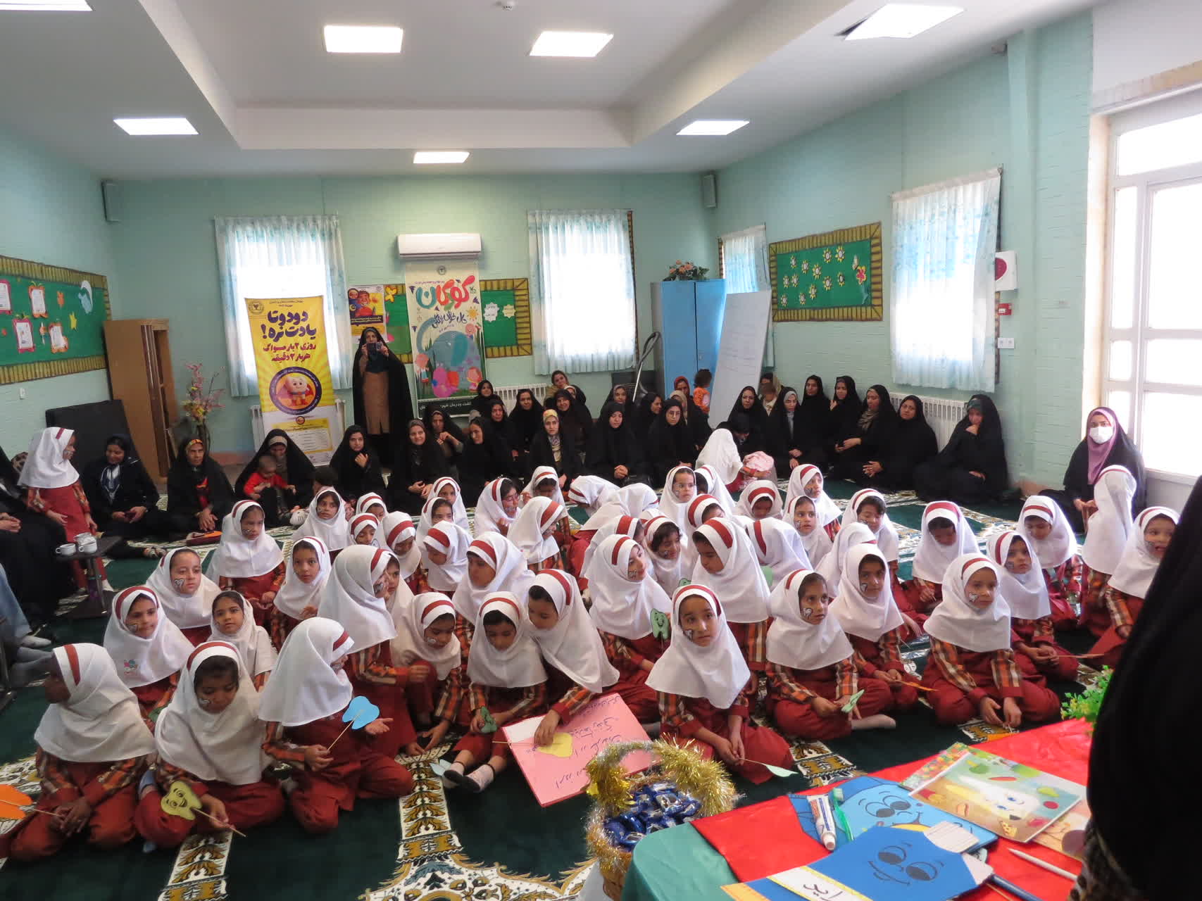 جشن دندان 6 در دبستان عیدی زاده برگزار شد