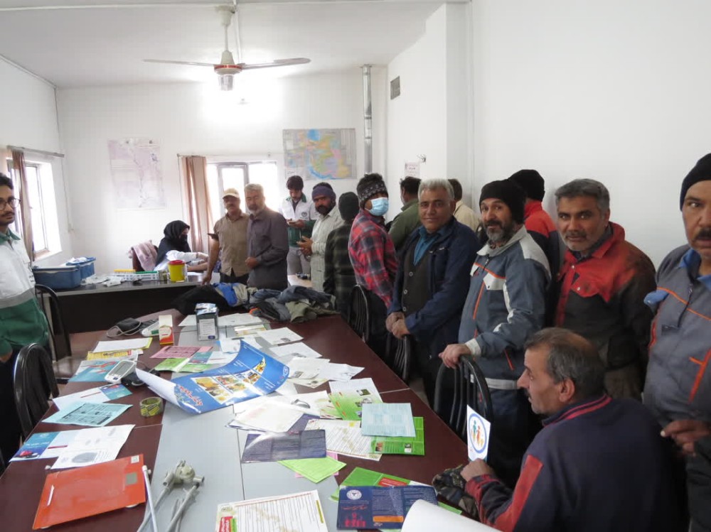 برپایی ایستگاه سلامت در شرکت راهسازی آرادان