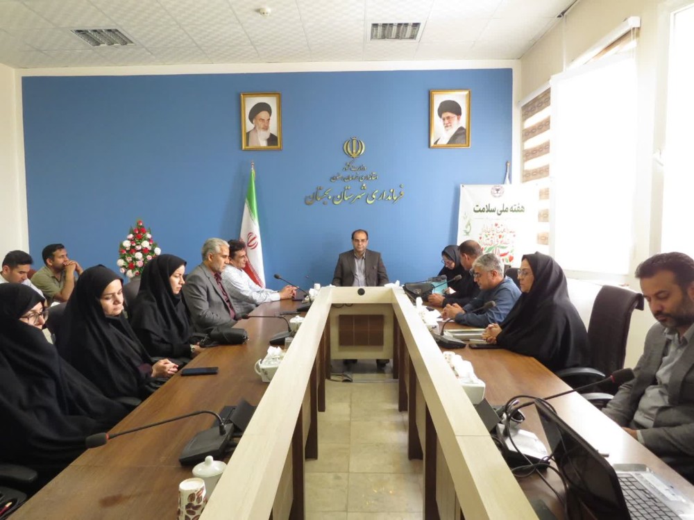 دیدار کادر سلامت با فرماندار شهرستان به مناسب هفته ملی سلامت