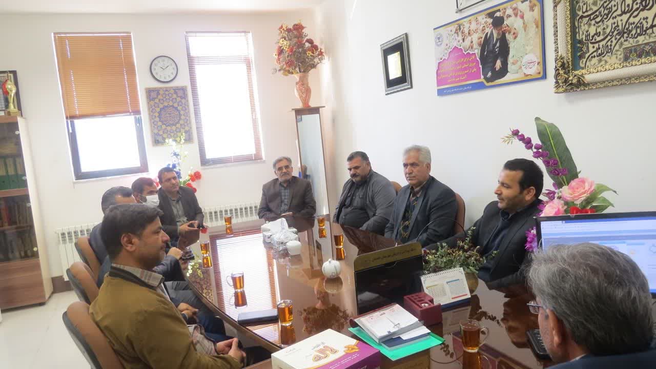 دیدار بخشدار و دهیاران بخش مرکزی با سرپرست شبکه بهداشت و درمان شهرستان بجستان